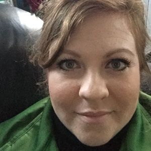 Meet your Posher, Jade