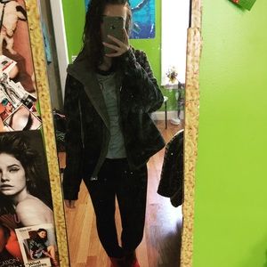 Meet your Posher, Asia