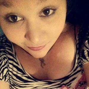 Meet your Posher, Becca