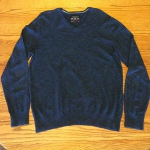 Men's American Eagle V-neck sweater size large