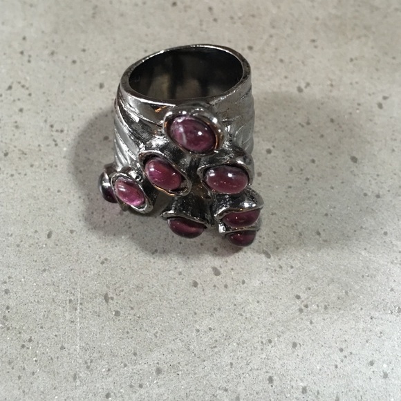 Auth Yves Saint Laurent Ring