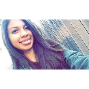 Meet your Posher, Stephanie