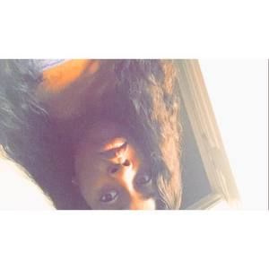 Meet your Posher, Caitlin