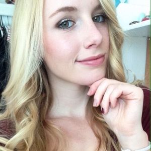 Meet your Posher, Devany