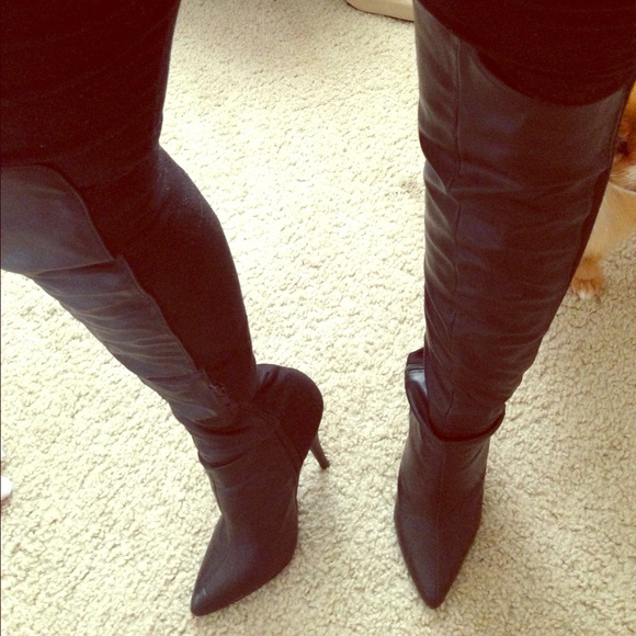 over the knee heels size 5.5, super cute boots!