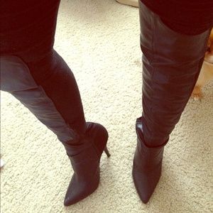 over the knee heels size 5.5, super cute boots!