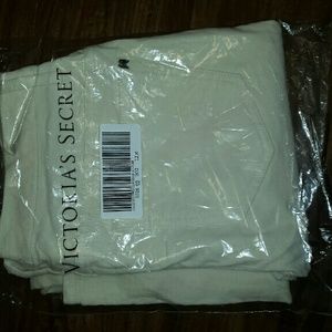 New VS Size 12 Corduroy winter white straight leg