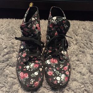 Women's Doc Martens - Floral AirWater Canvas Boots