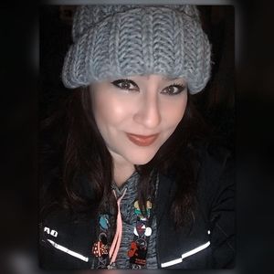 Meet your Posher, Sandy