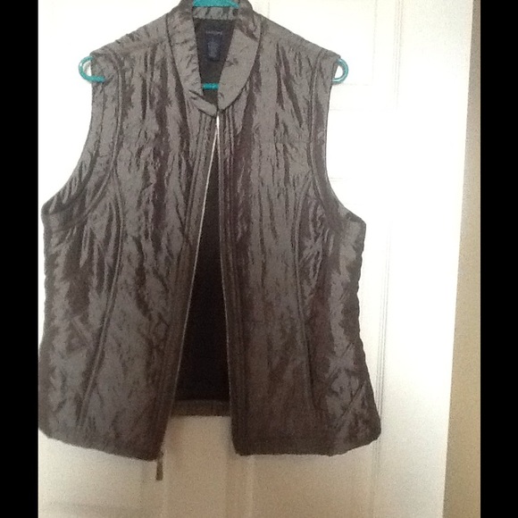 Silver puffer vest