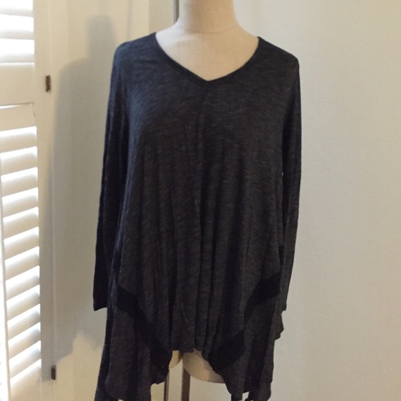 Lang sleeve tee