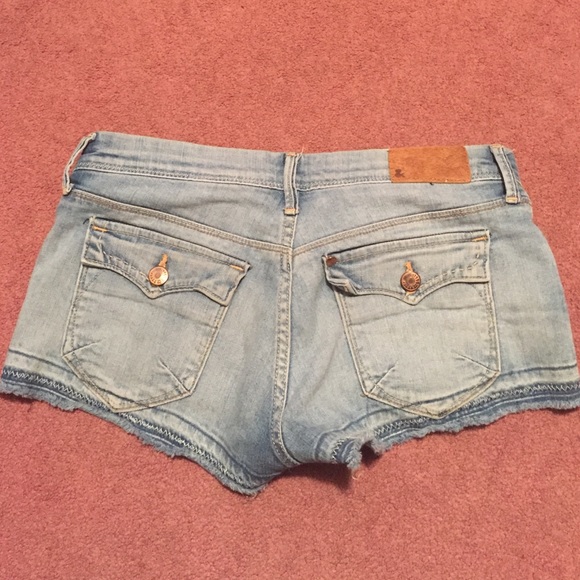 Denim shorts - Picture 2 of 4