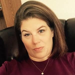 Meet your Posher, Roxanne