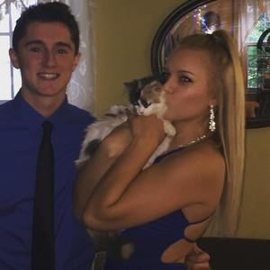 Meet your Posher, Anna