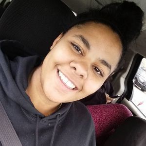 Meet your Posher, Janelle marie