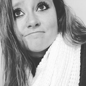 Meet your Posher, Madelyn