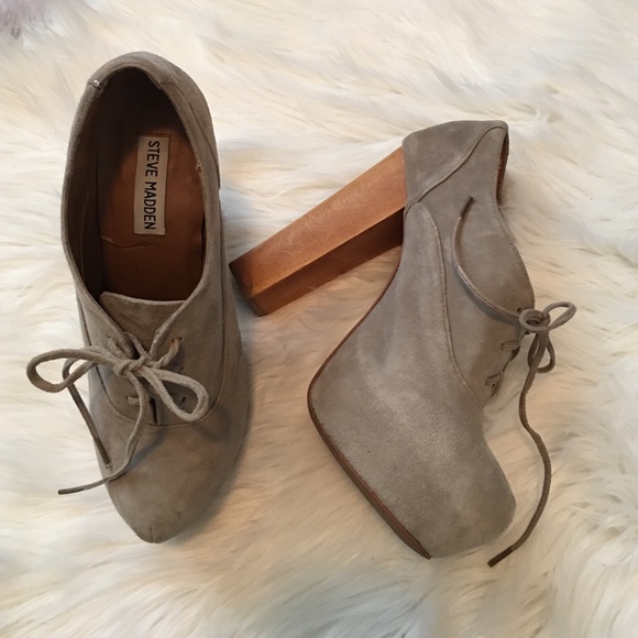 Steve Madden Shoes - Steve madden gray booties