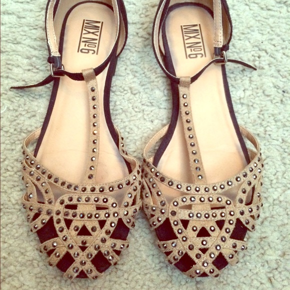 Black and Tan flats