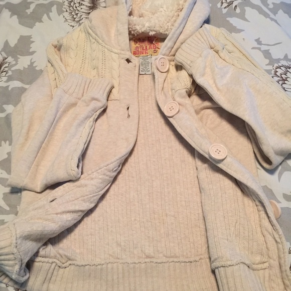 Billabong sweater