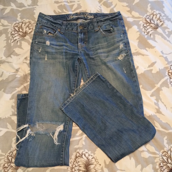 Very distressed boyfriend jeans