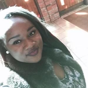 Meet your Posher, Fallon