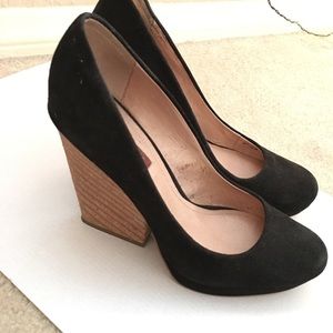 -SOLD- For all mankind black wedges