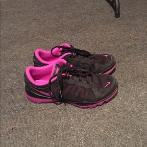 Women's Nike shoes size 8