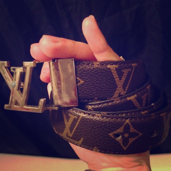 .BUDLE OF 2 ítems Belt & Jeans