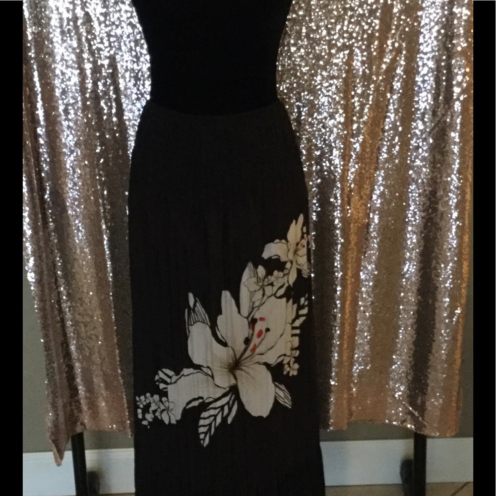 Pleated Skirt