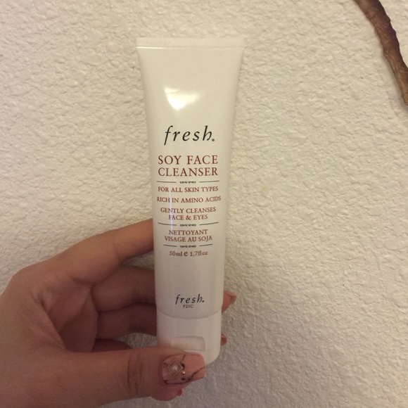 Fresh Soy Face Cleanser