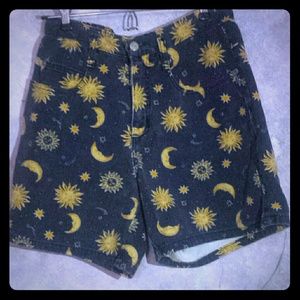 High waisted  90s shorts