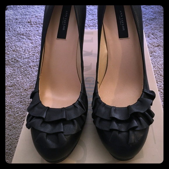 Ann Taylor platform pumps