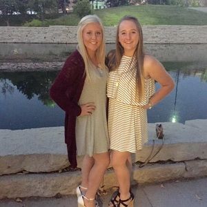 Meet your Posher, Emalie