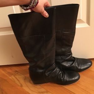 Black slouch boots