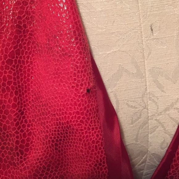 ❤️ Red Snakeskin Pattern Lightweights Jacket ❤️ - Picture 4 of 4