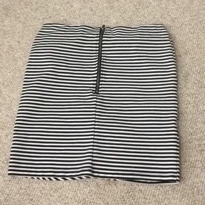 Striped mini skirt