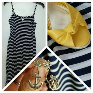 OUTFIT: Nautical Dress and Earrings