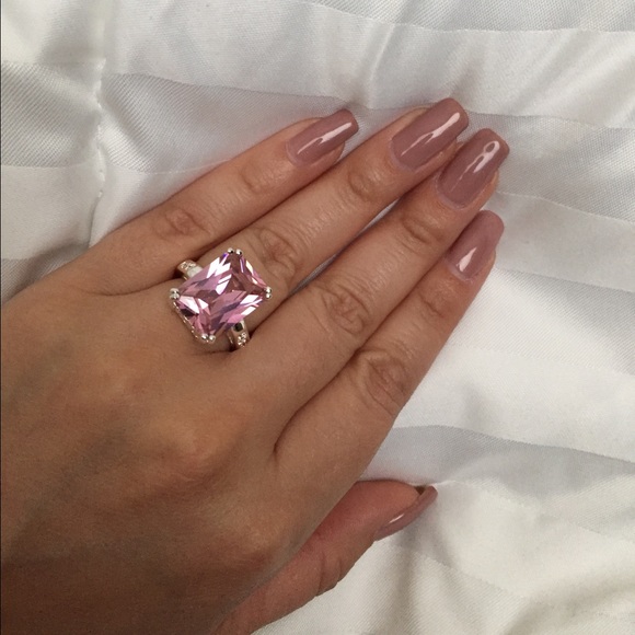 Gorgeous emerald bling pink CZ silver ring