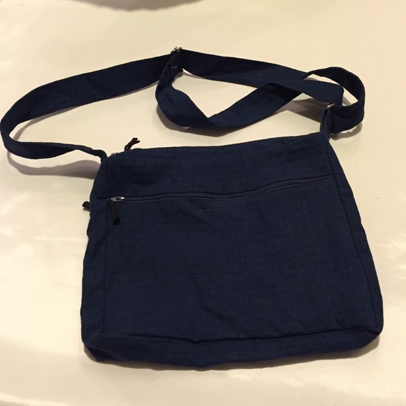 Embroidered cotton navy blue cross body bag. - Picture 3 of 3