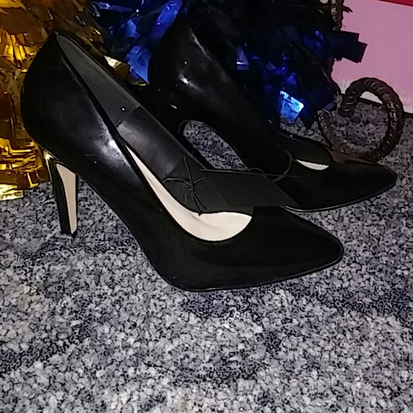 Black Shiny Heels