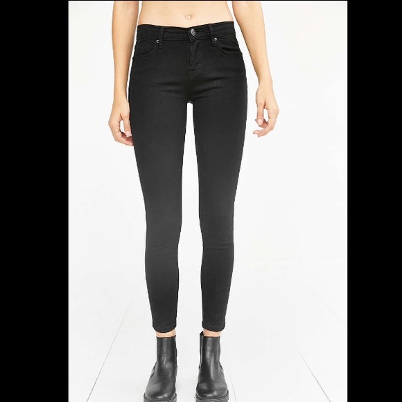 Urban Outfitters BDG MidRise Twig Black Jean 32x29