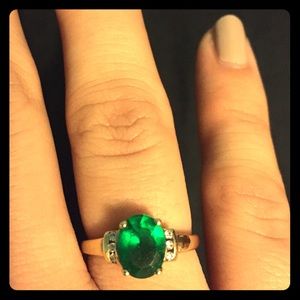 Emerald 10k gold ring