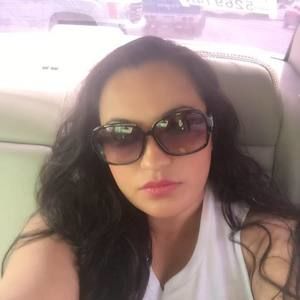 Meet your Posher, Reina