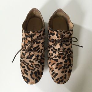 Leopard Lace-up Oxford Flat
