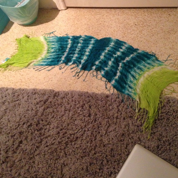 Scarf/shawl