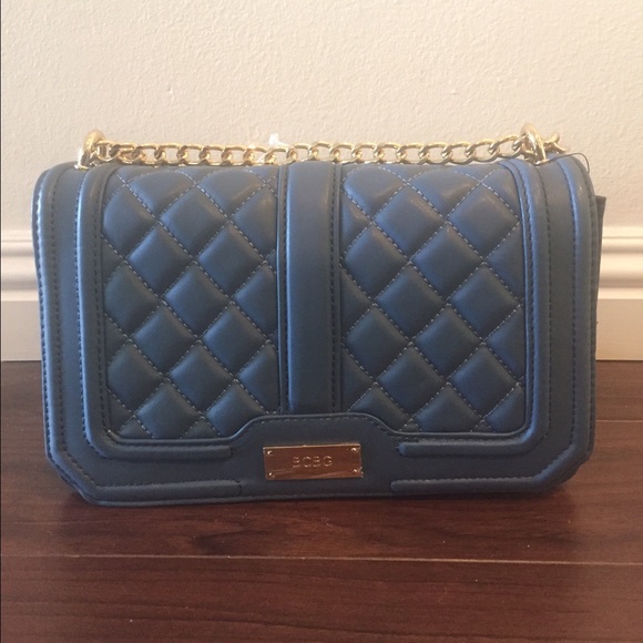 BCBG Handbags - 🎉HP🎉BCBG Quilted Blue Purse