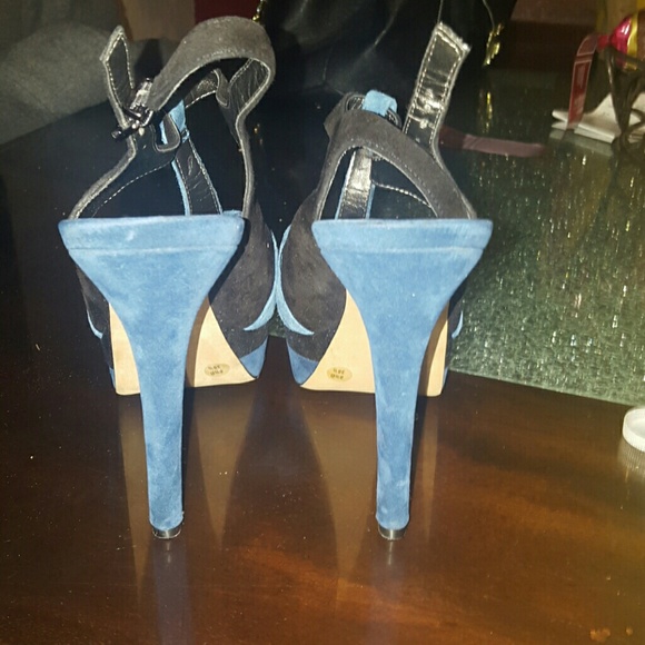 Jessica Simpson suede t strap heels - Picture 3 of 4