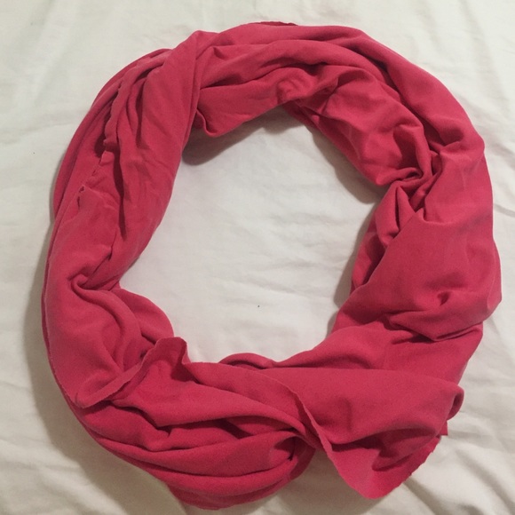 American apparel circle scarf!