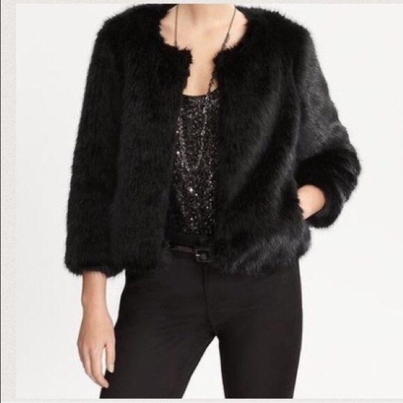 Banana Republic Faux Fur Jacket. Size small. NWOT