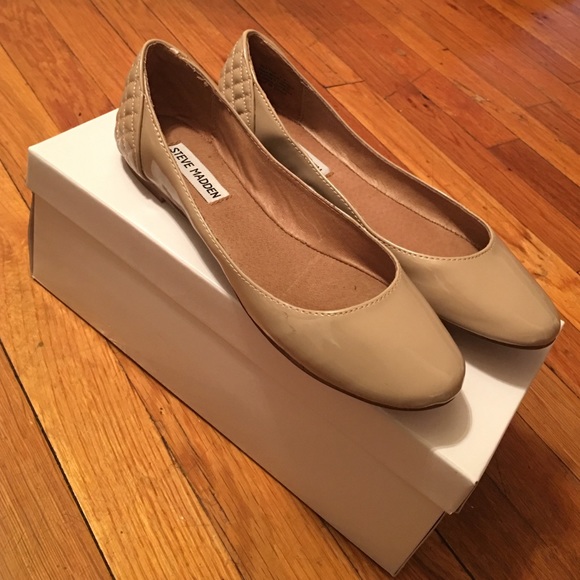 Tan flats